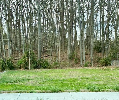 Vacant Land For Sale - 4487 Maple Drive<br/> Acworth, GA 30101