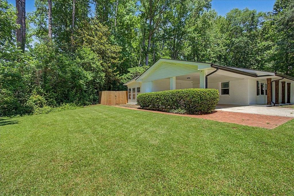 2718 Pine Grove Court