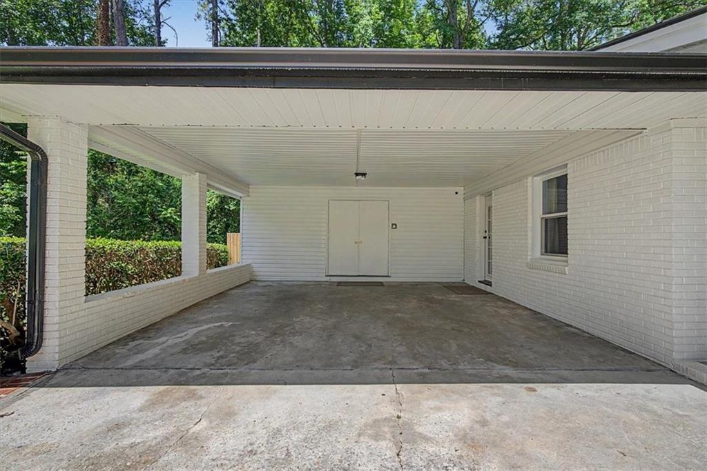 2718 Pine Grove Court