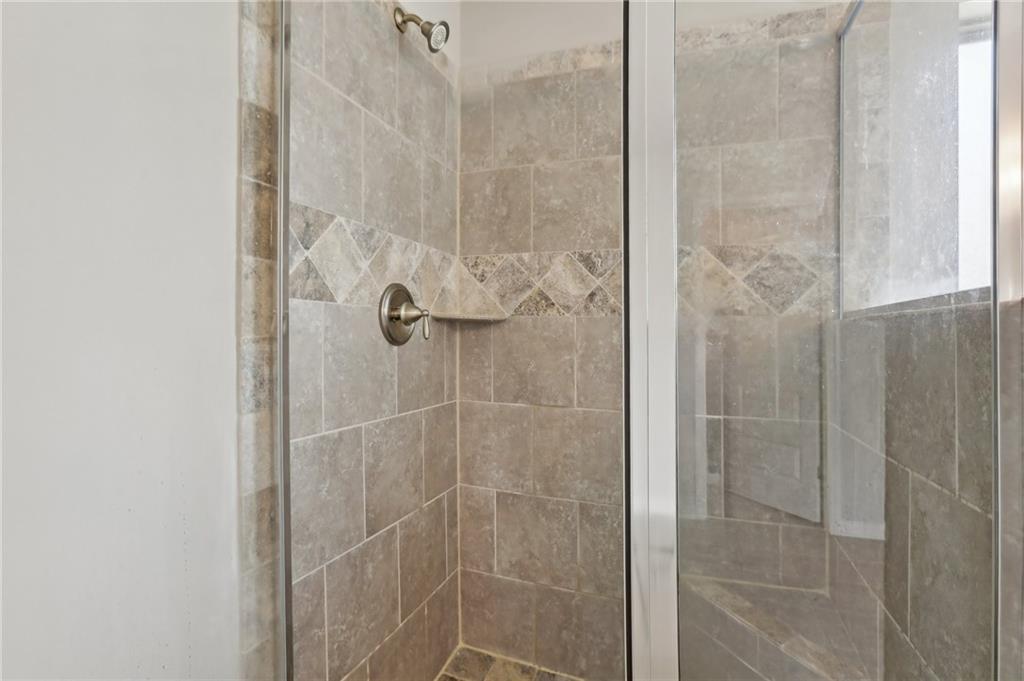 811 Holly Mist Court, Loganville, Georgia image 26