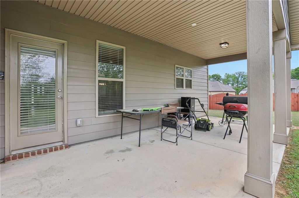 811 Holly Mist Court, Loganville, Georgia image 35