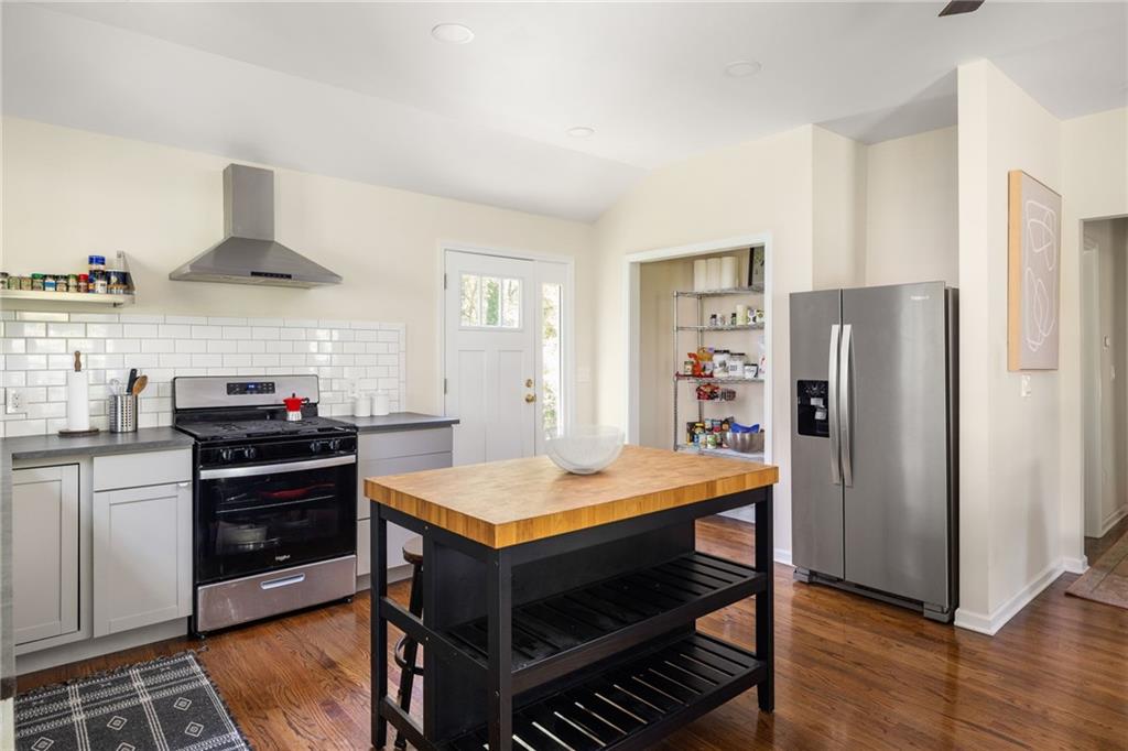 1568 Wellswood Drive SE