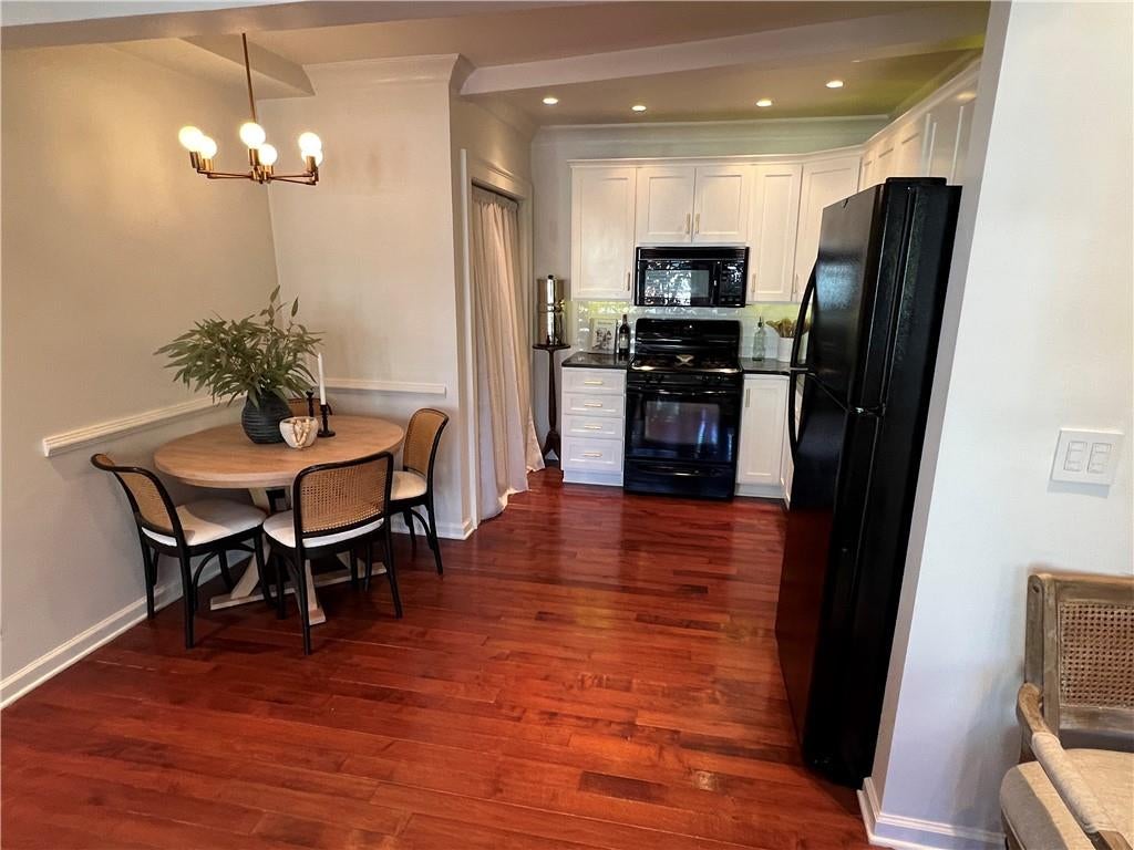 907 Piedmont Avenue NE 17