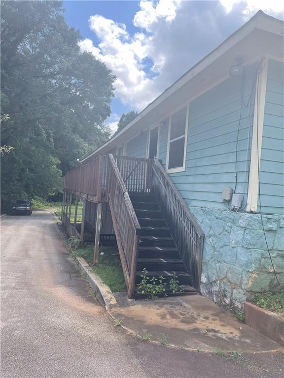 3021 Memorial Drive SE