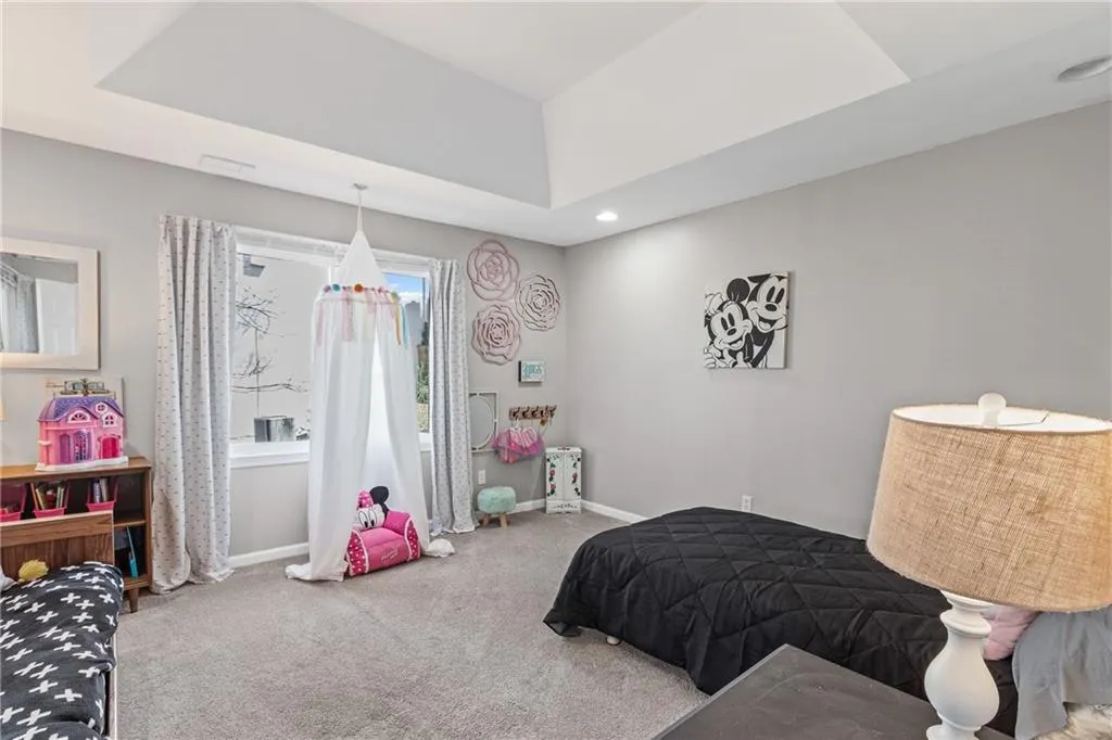 Marietta, Georgia 30062, United States, 5 Bedrooms Bedrooms, ,4 BathroomsBathrooms,Residential,Active,91283