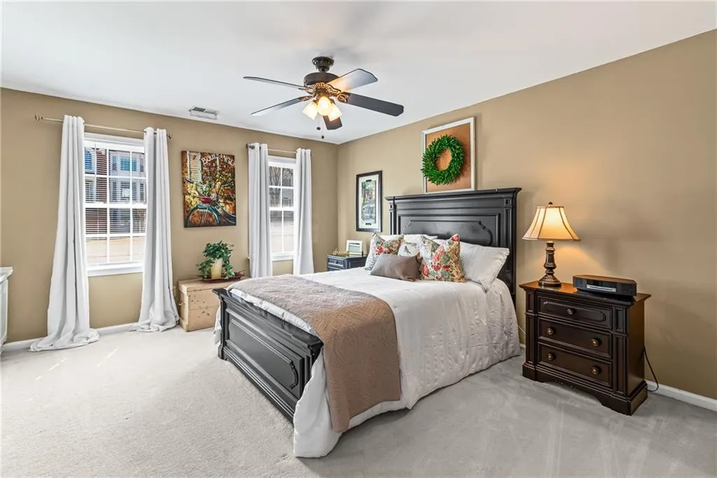 Marietta, Georgia 30062, United States, 5 Bedrooms Bedrooms, ,4 BathroomsBathrooms,Residential,Active,91283