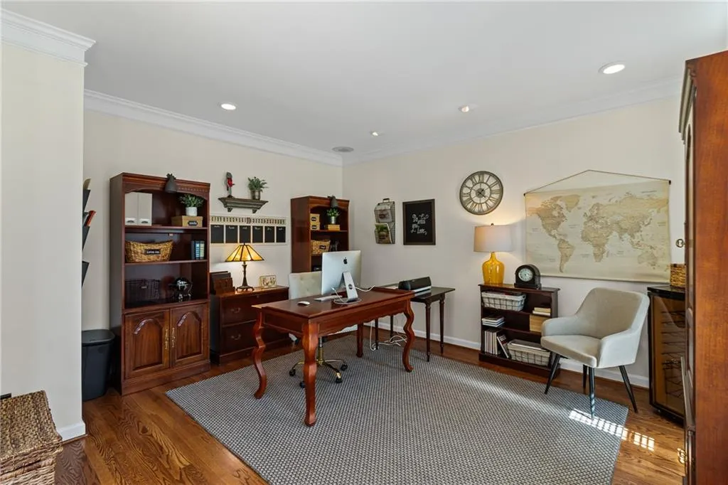 Marietta, Georgia 30062, United States, 5 Bedrooms Bedrooms, ,4 BathroomsBathrooms,Residential,Active,91283