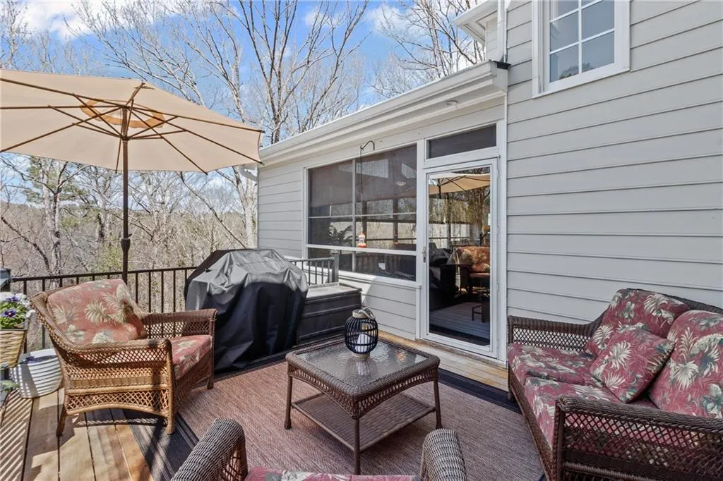 Marietta, Georgia 30062, United States, 5 Bedrooms Bedrooms, ,4 BathroomsBathrooms,Residential,Active,91283