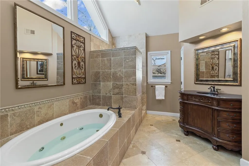 Marietta, Georgia 30062, United States, 5 Bedrooms Bedrooms, ,4 BathroomsBathrooms,Residential,Active,91283