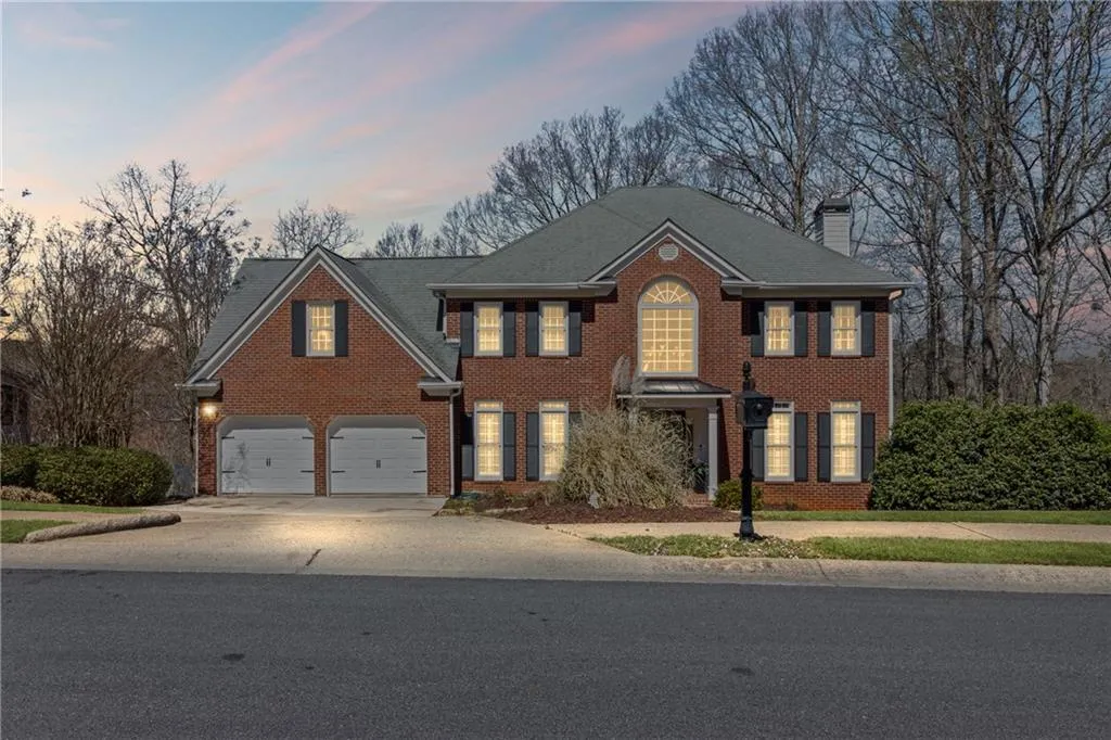 Marietta, Georgia 30062, United States, 5 Bedrooms Bedrooms, ,4 BathroomsBathrooms,Residential,Active,91283