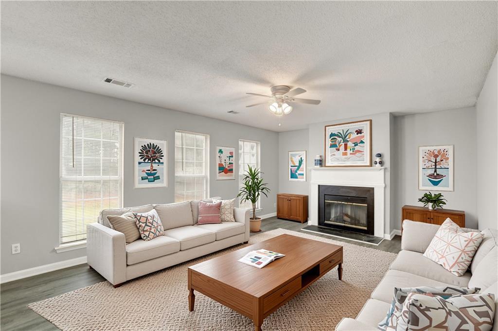 1263 Creekview Circle