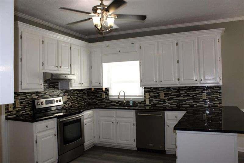 2031 Lakewood Circle, Grayson, Georgia image 7