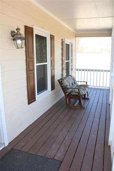 2031 Lakewood Circle, Grayson, Georgia image 3