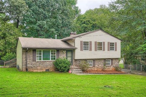 6268 Crestview Lane Forest Park GA 30297