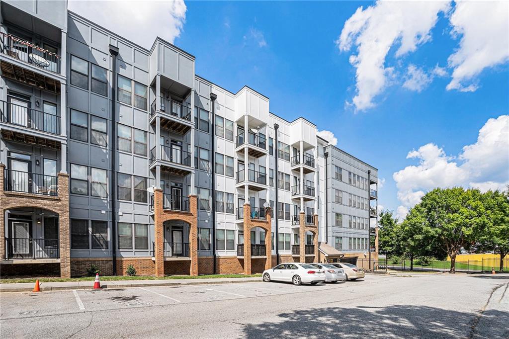 898 Oak Street SW 3104