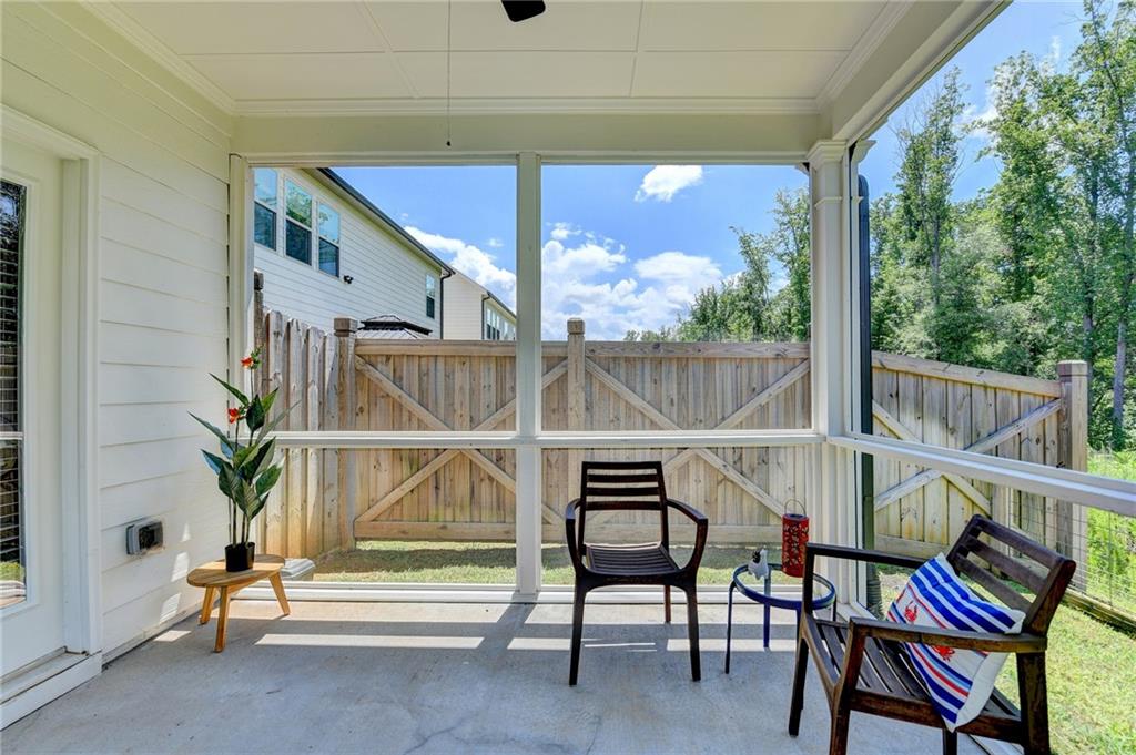 5434 Railway Lane