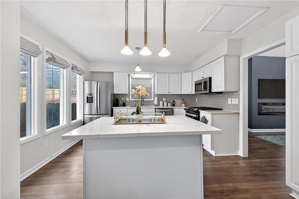 721 Shannon Green Circle SW