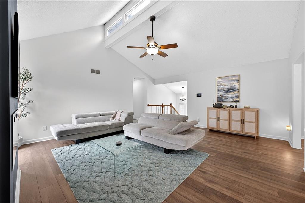 721 Shannon Green Circle SW