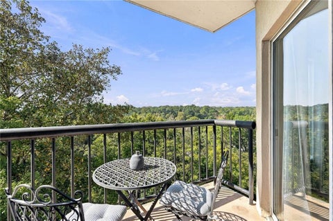 Photo of 1 Biscayne Drive NW #609, Atlanta, GA 30309 (MLS # 7854235)