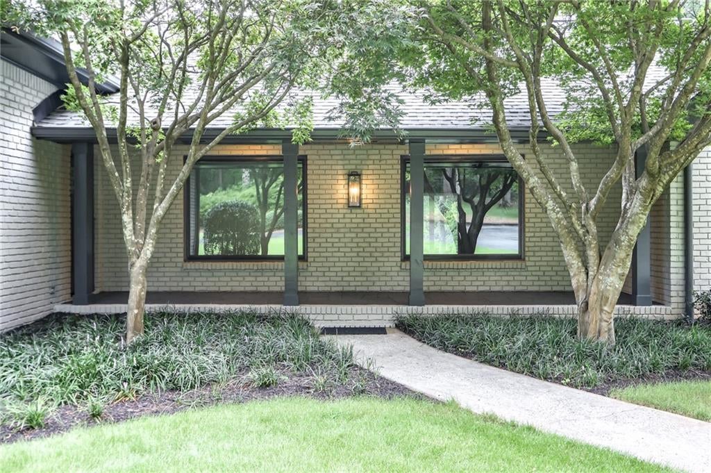 350 Shadowlawn Road SE