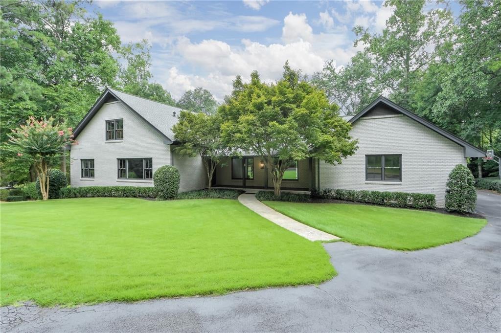 350 Shadowlawn Road SE