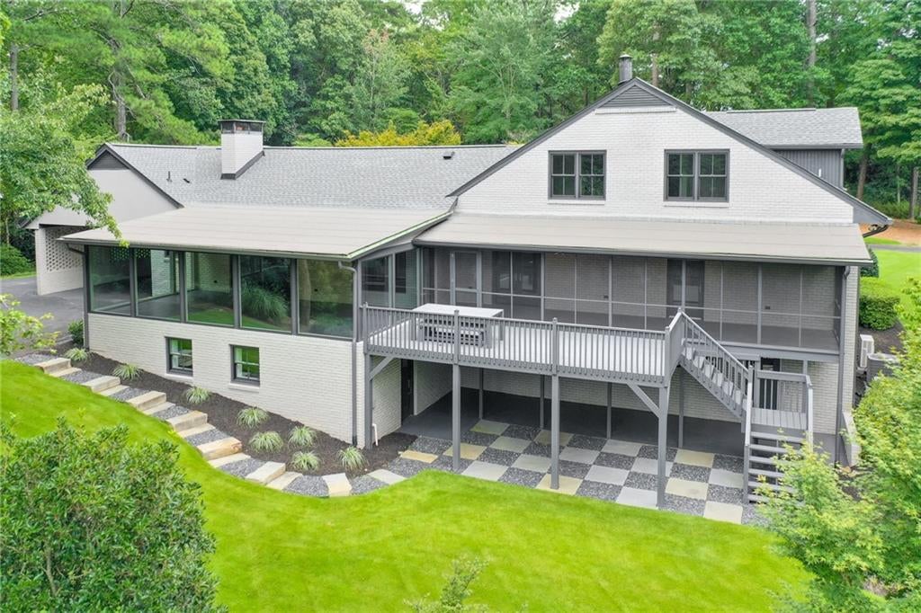 350 Shadowlawn Road SE