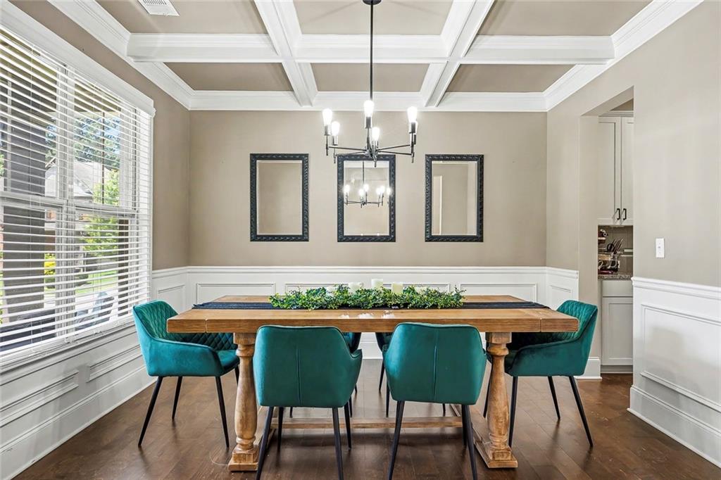 15 Eastcreek Court