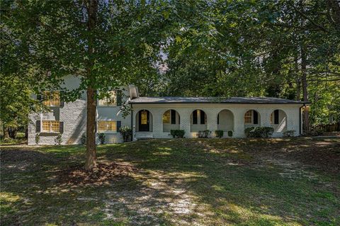 2544 Peyton Woods Trail SW Atlanta GA 30311