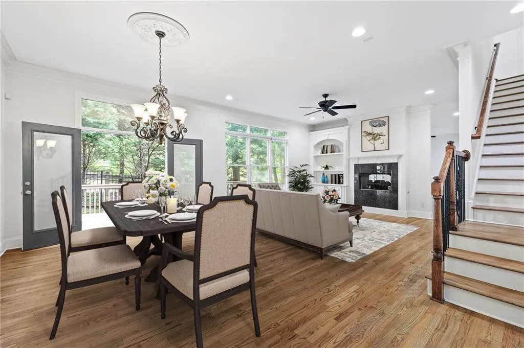 Sandy Springs, Georgia 30328, United States, 5 Bedrooms Bedrooms, ,6 BathroomsBathrooms,Residential,Pending,136063