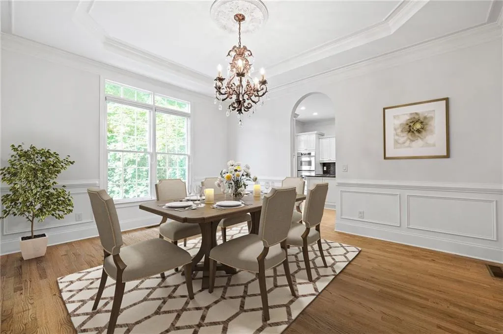 Sandy Springs, Georgia 30328, United States, 5 Bedrooms Bedrooms, ,6 BathroomsBathrooms,Residential,Pending,136063