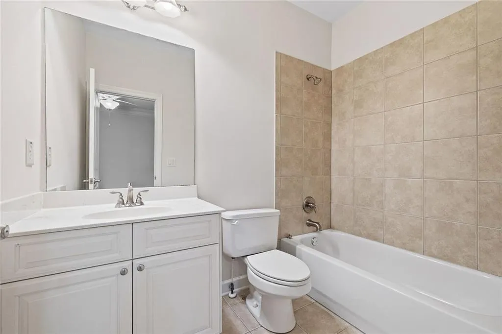 Sandy Springs, Georgia 30328, United States, 5 Bedrooms Bedrooms, ,6 BathroomsBathrooms,Residential,Pending,136063