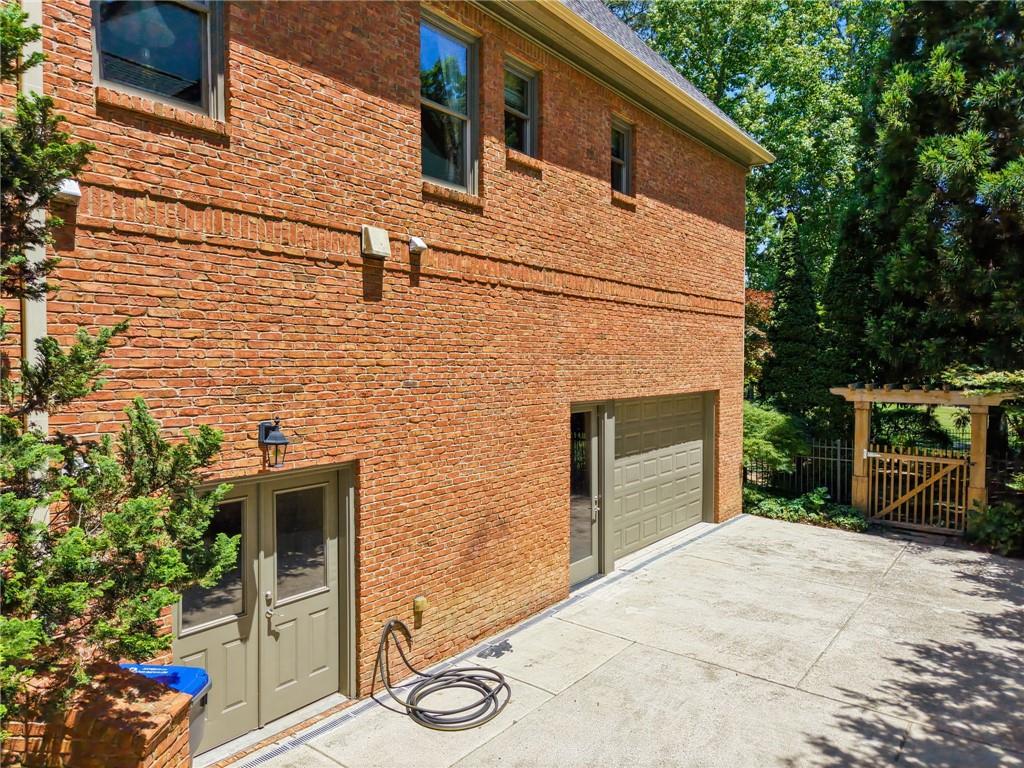 6945 Wakehurst Place