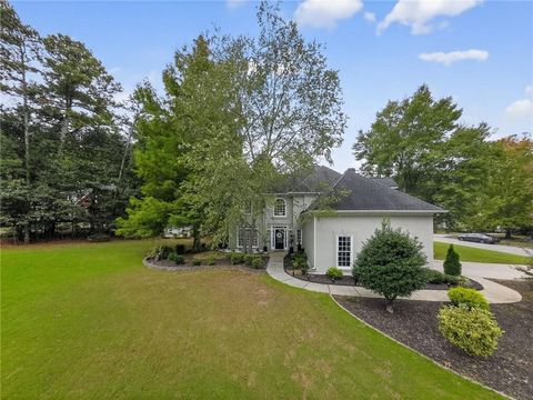 Homes For Sale - 5720 Emerald Falls Way<br/> Sugar Hill, GA 30518