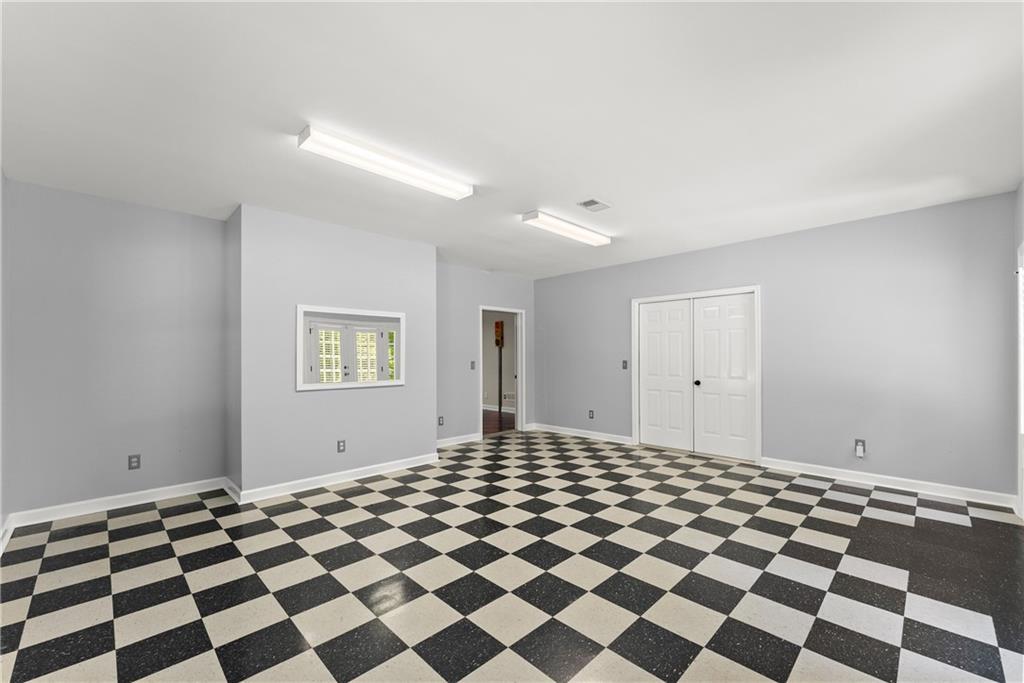 na- 9.99 acres - Residential