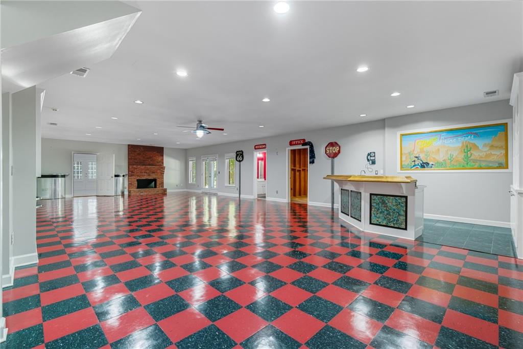 na- 9.99 acres - Residential