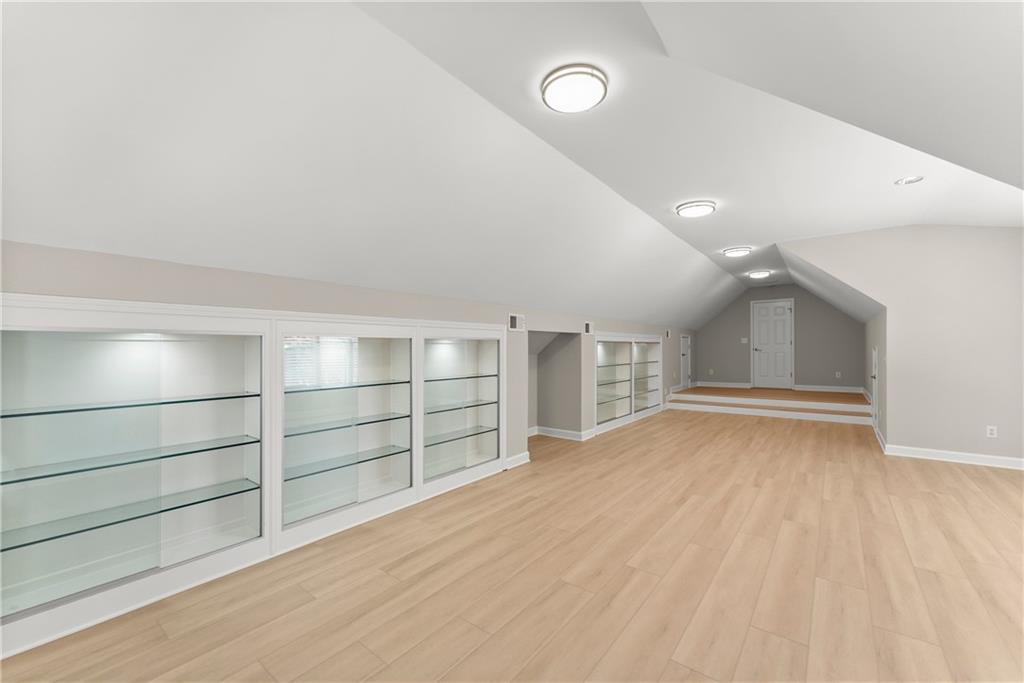 na- 9.99 acres - Residential