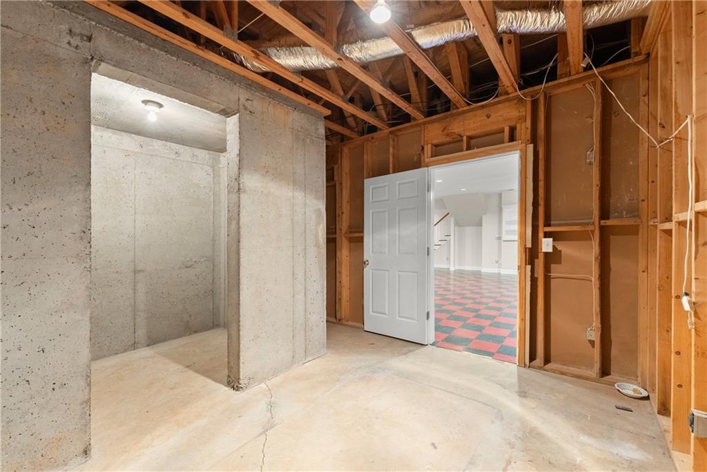 na- 9.99 acres - Residential