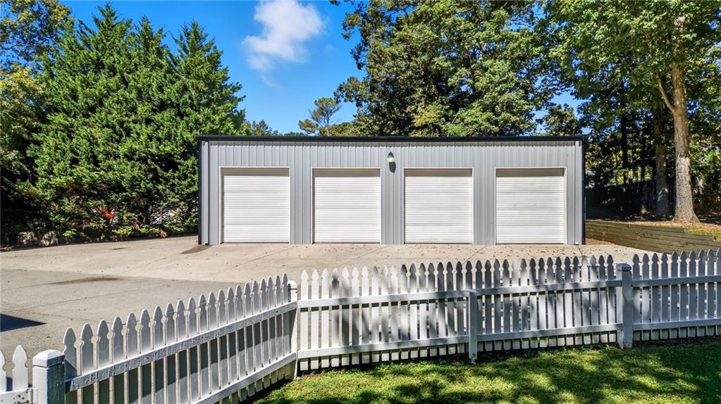 na- 9.99 acres - Residential