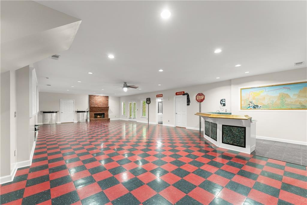 na- 9.99 acres - Residential