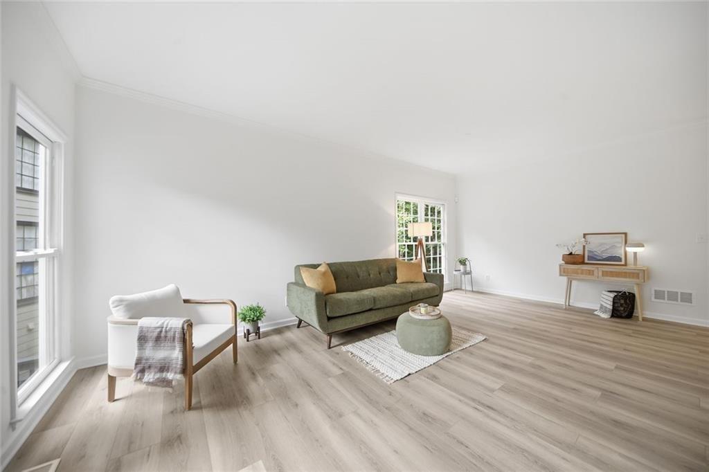 3075 Park Chase
