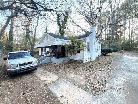 A home in Fairburn