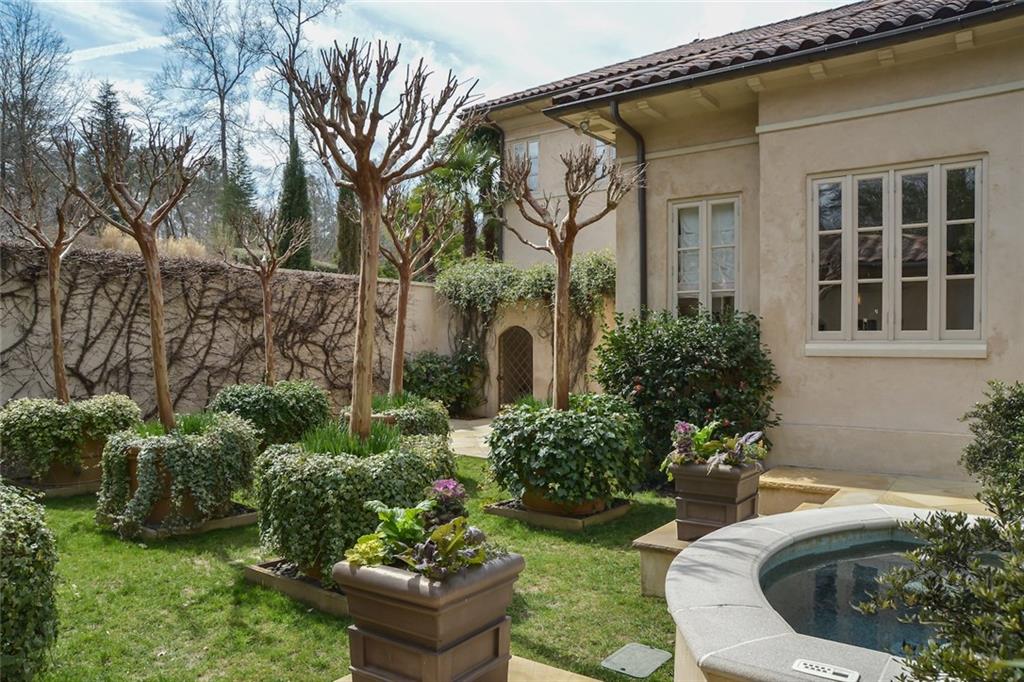 Sandy Springs - Residential