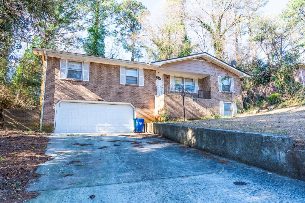2727 Whites Mill Court