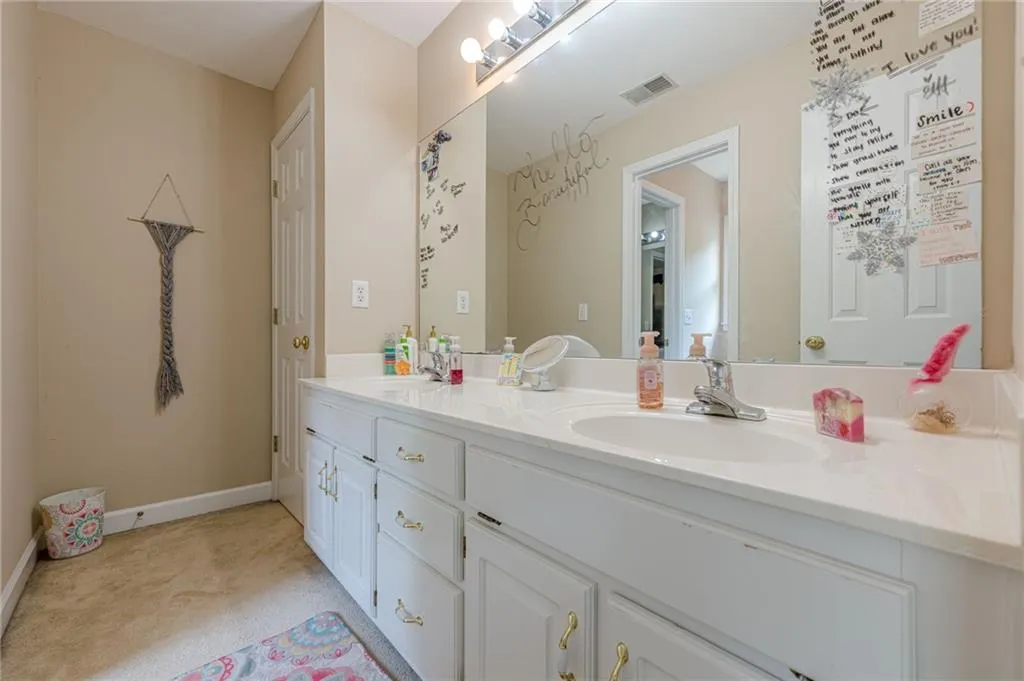 Lilburn, Georgia 30047, United States, 4 Bedrooms Bedrooms, ,3 BathroomsBathrooms,Residential,Active,144693