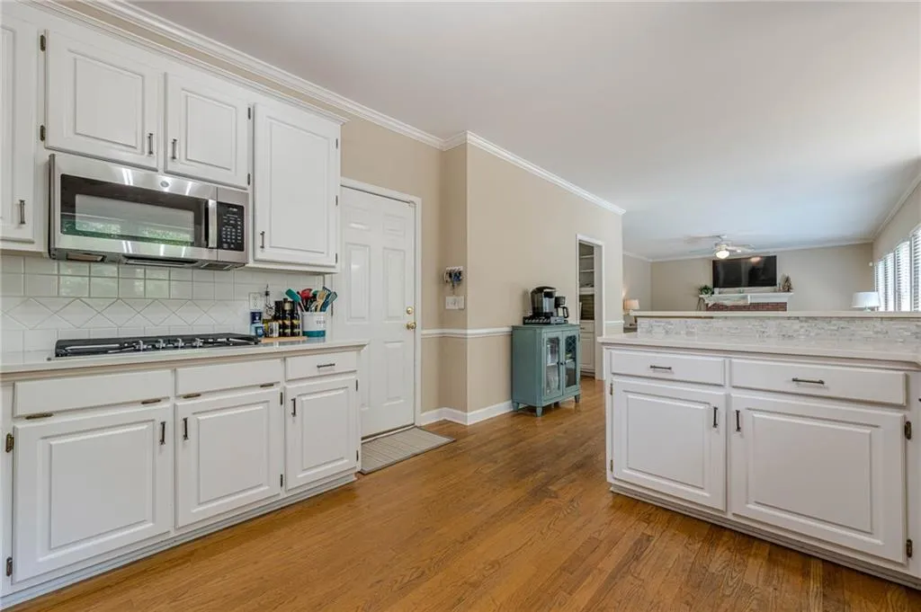 Lilburn, Georgia 30047, United States, 4 Bedrooms Bedrooms, ,3 BathroomsBathrooms,Residential,Active,144693