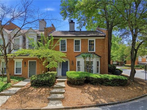 Townhouse For Sale - 3523 Nutmeg Drive<br/> Duluth, GA 30096