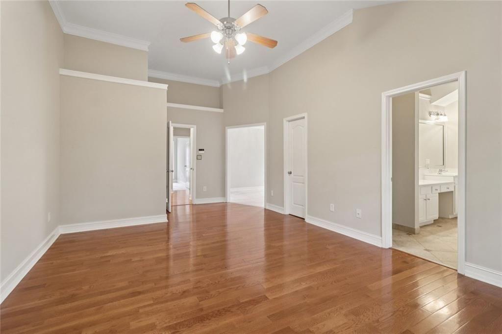 340 Thornhill Circle