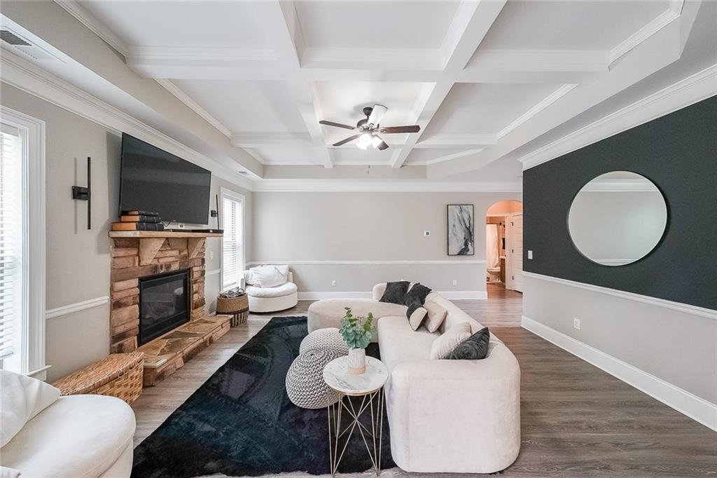 5617 Casa Blanca Lane