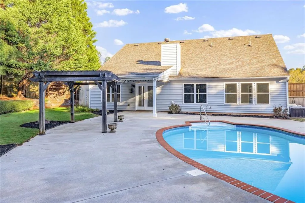 Braselton, Georgia 30517, United States, 4 Bedrooms Bedrooms, ,3 BathroomsBathrooms,Residential,Coming Soon,229061