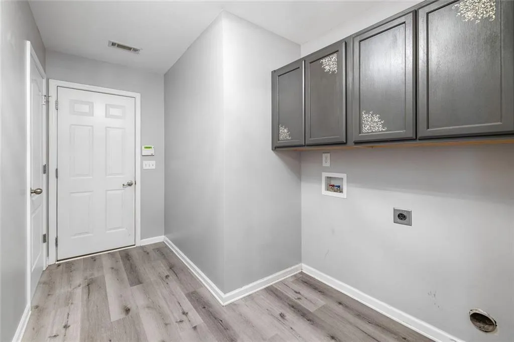 Braselton, Georgia 30517, United States, 4 Bedrooms Bedrooms, ,3 BathroomsBathrooms,Residential,Coming Soon,229061